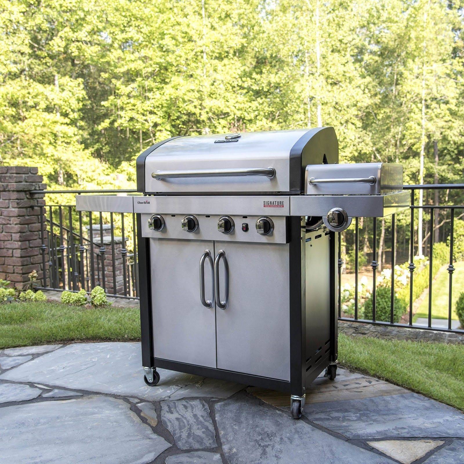 Char-Broil 4-Burner Professional Series Tru-Infrared Gas Grill