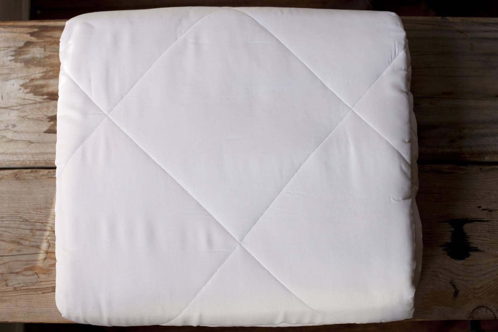 Cozy Earth Bamboo Comforter - All Season Twin