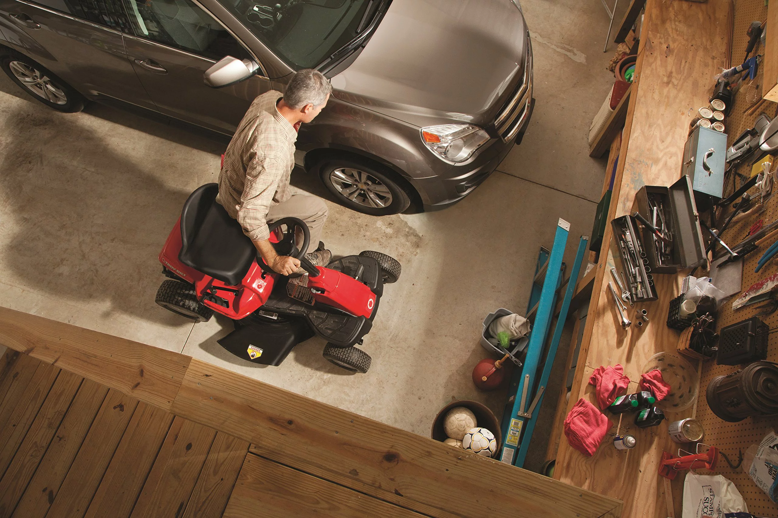 Troy-Bilt TB30 Neighborhood Lawn Tractor