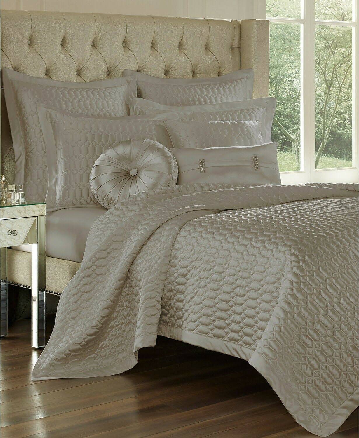 J. Queen New York Satinique Coverlet, King, Silver