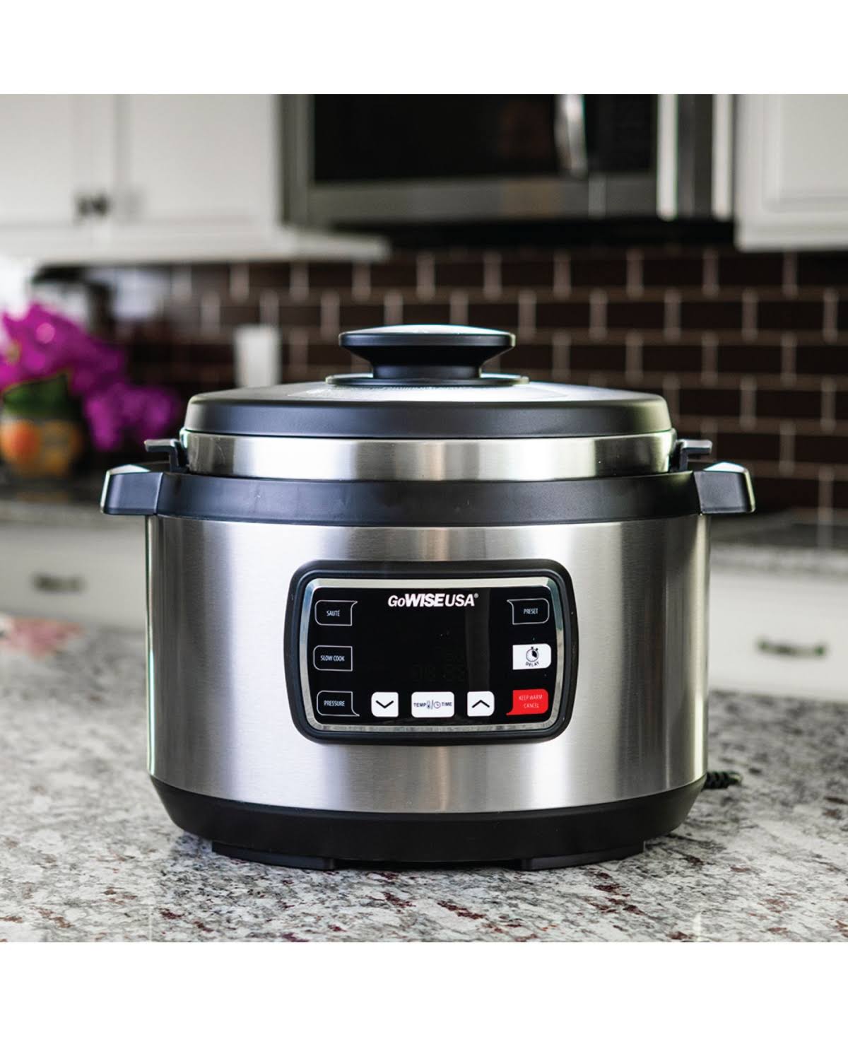 GoWISE USA Ovate 9.5 qt. Oval Electric Pressure Cooker