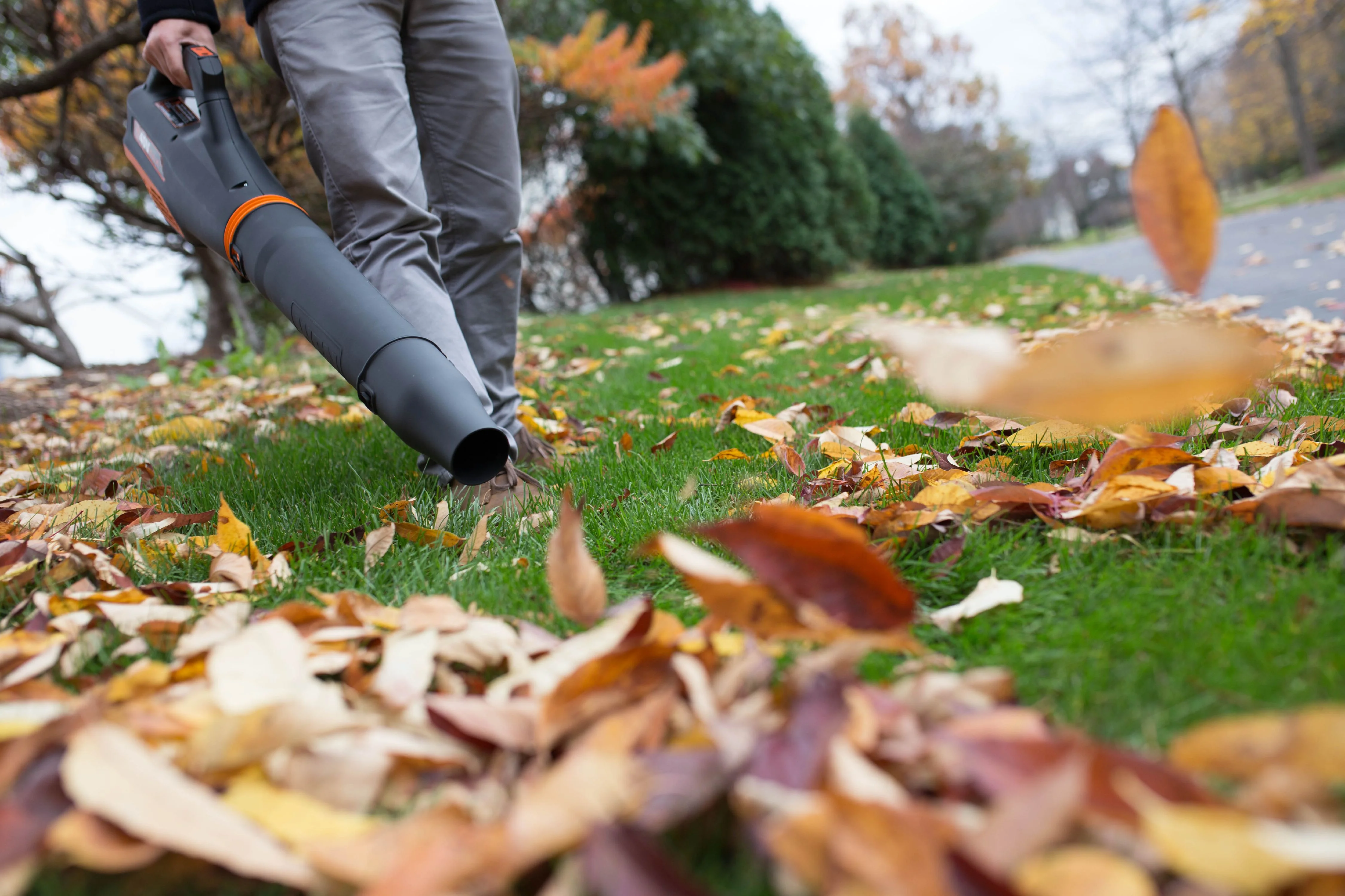 WEN 40V Max Lithium-Ion 480 CFM Cordless Brushless Leaf Blower (Tool Only)