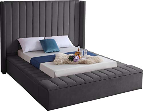 Meridian Furniture Kiki Collection Modern | Contemporary Velvet Upholsterd Bed with Channel Tufting, Siderails and Footboard Storage Compartments, Full, Cream