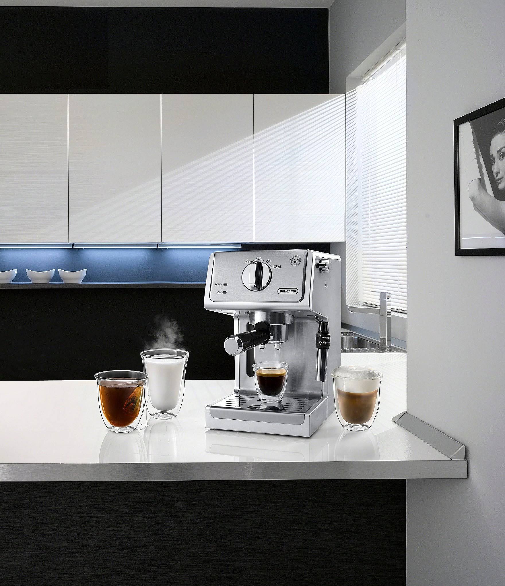 Delonghi 15-Bar Pump Espresso u0026 Cappuccino Machine