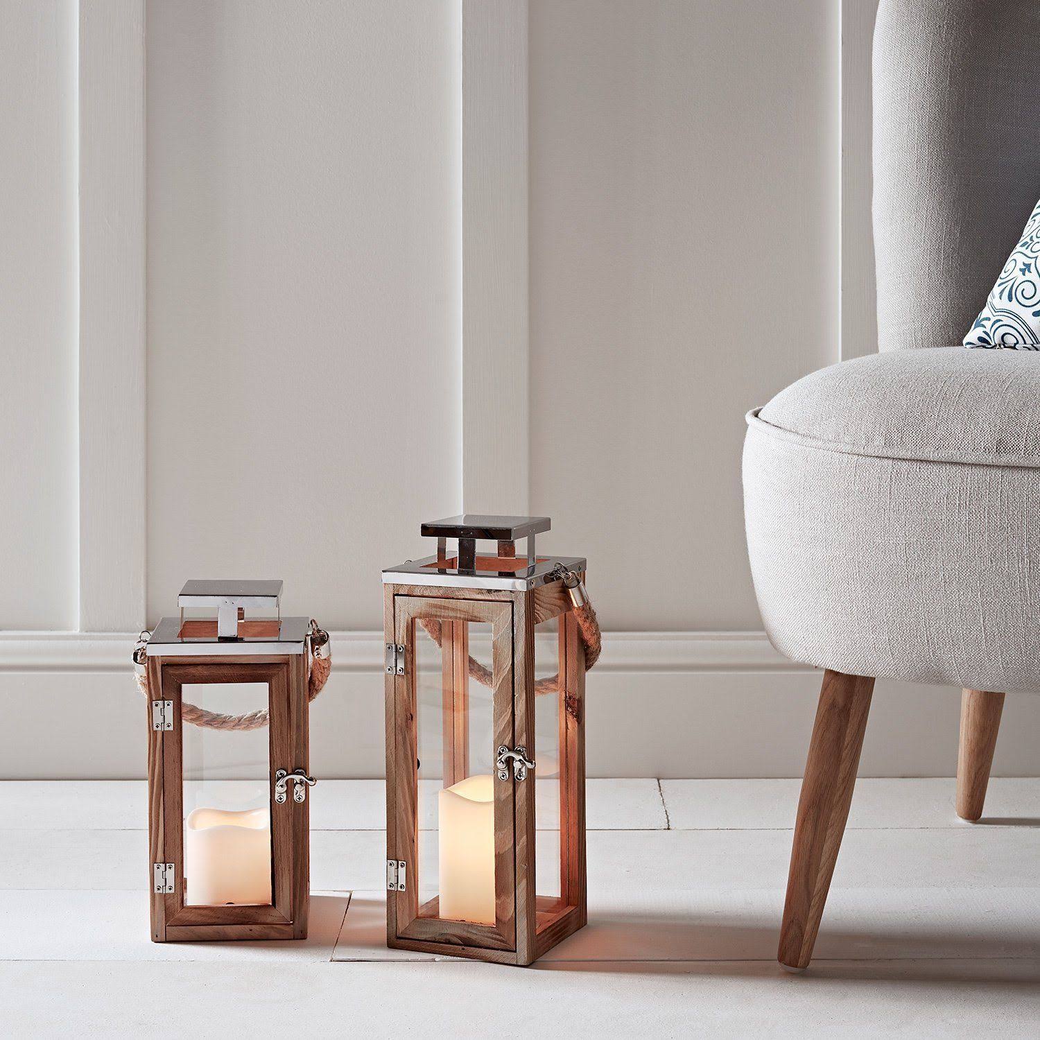 Lights4fun, Large Wooden Battery Operated LED Flameless Candle Lantern for