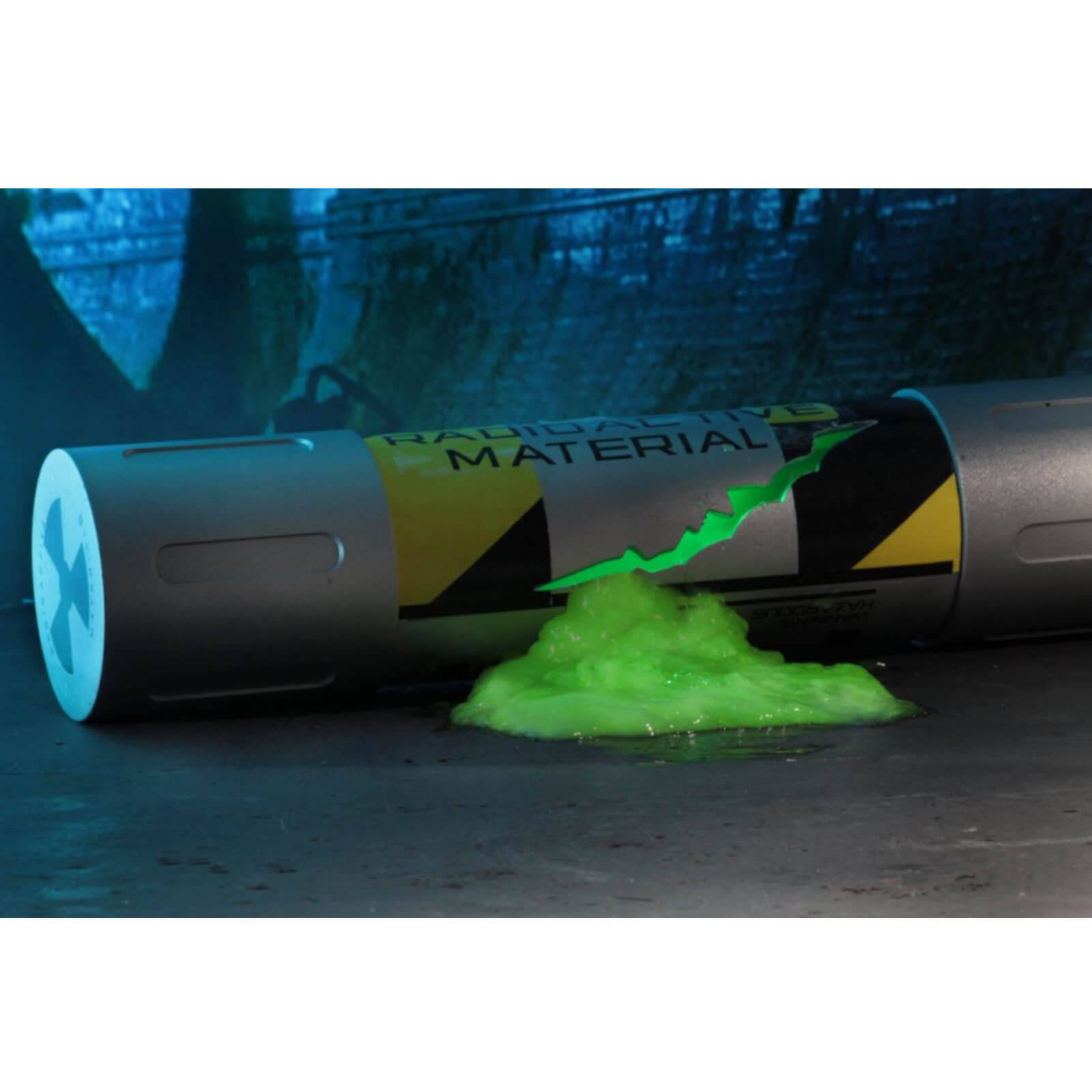 Teenage Mutant Ninja Turtles (1990 MOVIE) Mutagen Canister Prop Replica