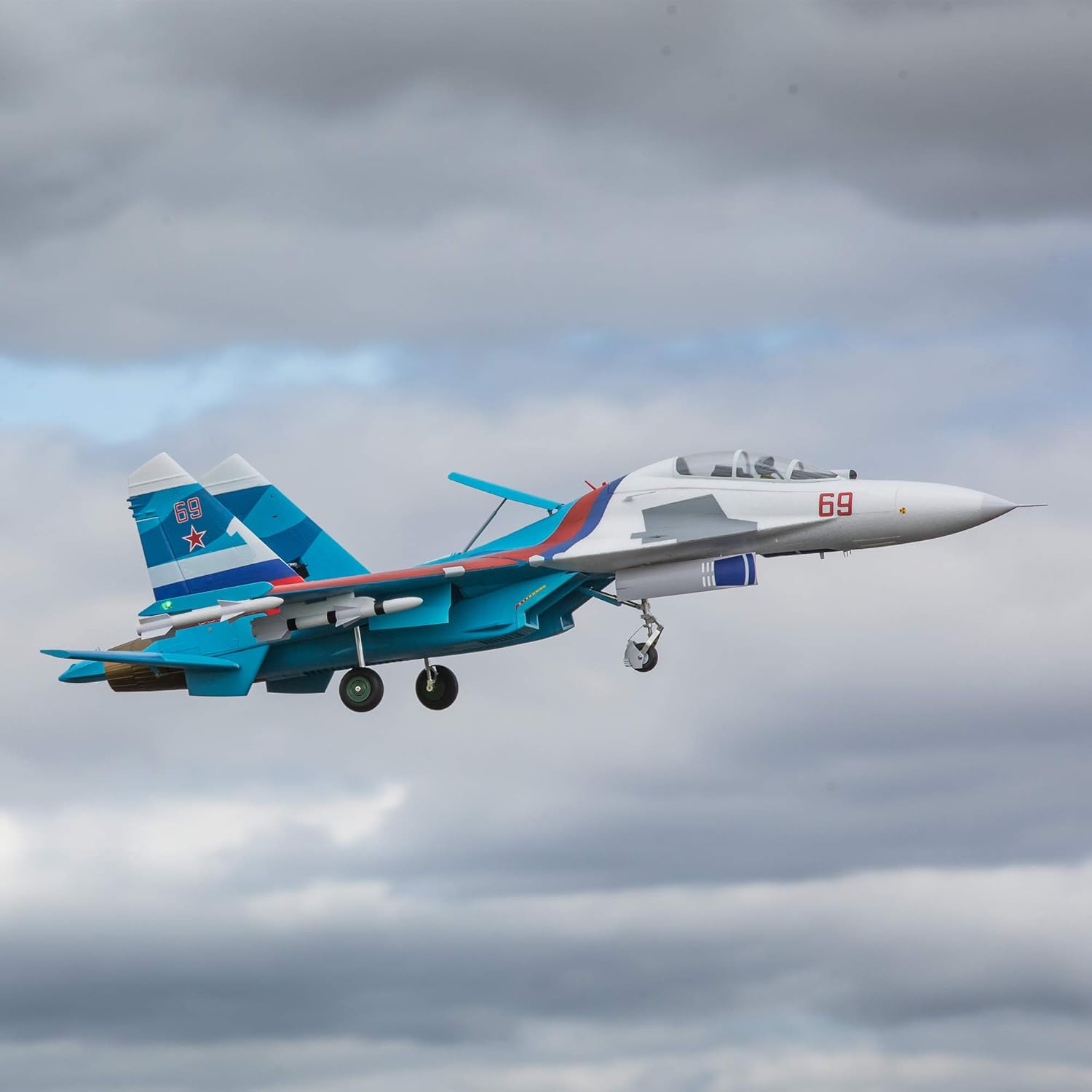 E-flite RC Airplane SU-30 Twin 70mm EDF BNF Basic (Transmitter, Battery and Charger not Included) with AS3X & Safe Select, 1100mm, EFL01050