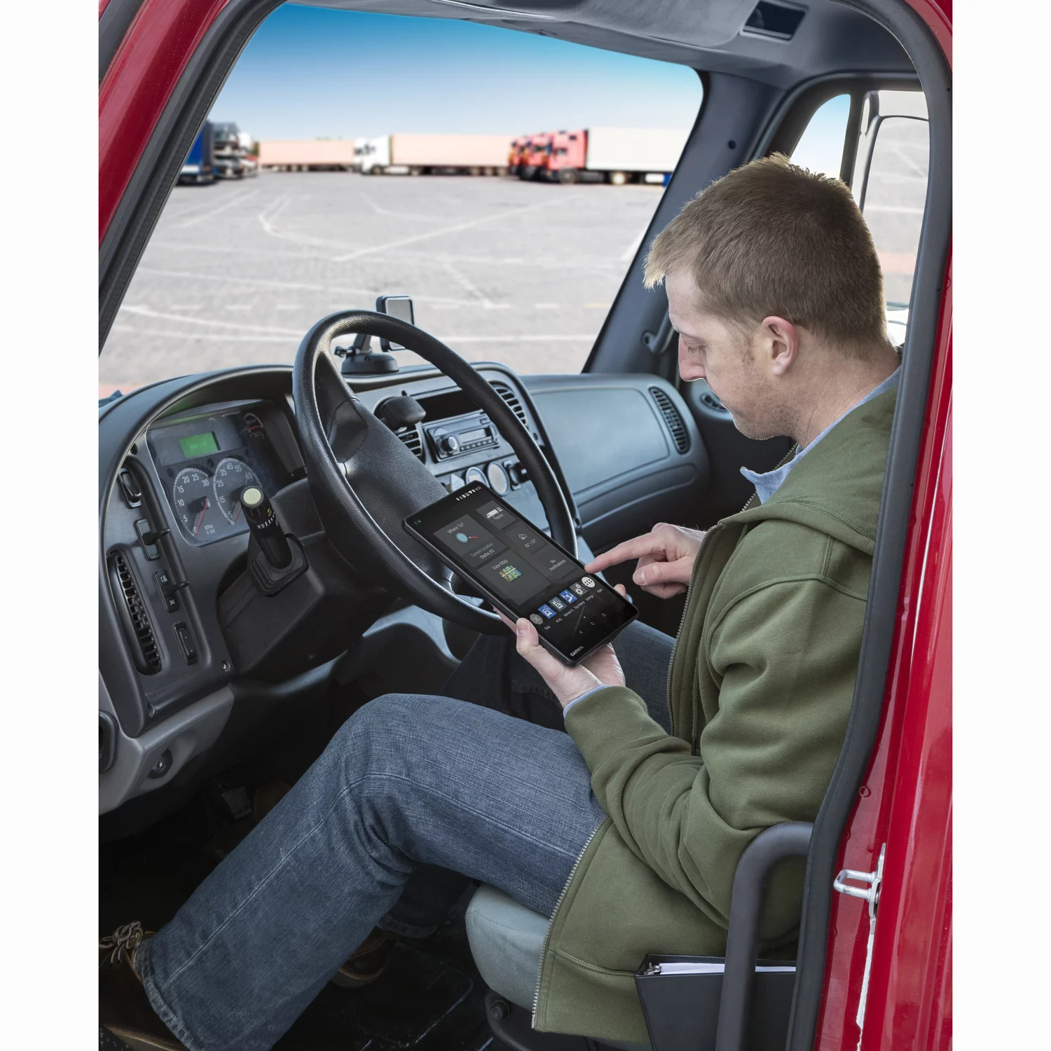 Garmin Dezl OTR700 7" GPS Truck Navigator (010-02313-00) with Accessory Bundle