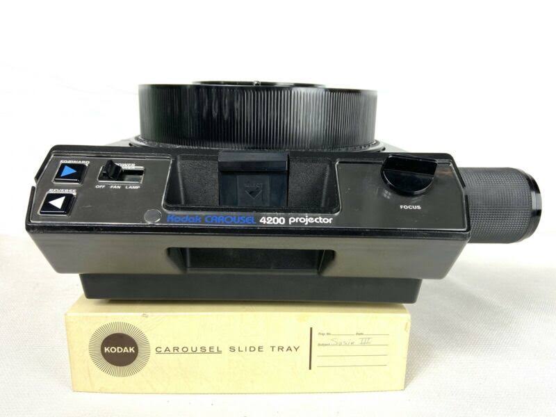 Kodak Carousel 4200 Slide Projector with Slide Tray