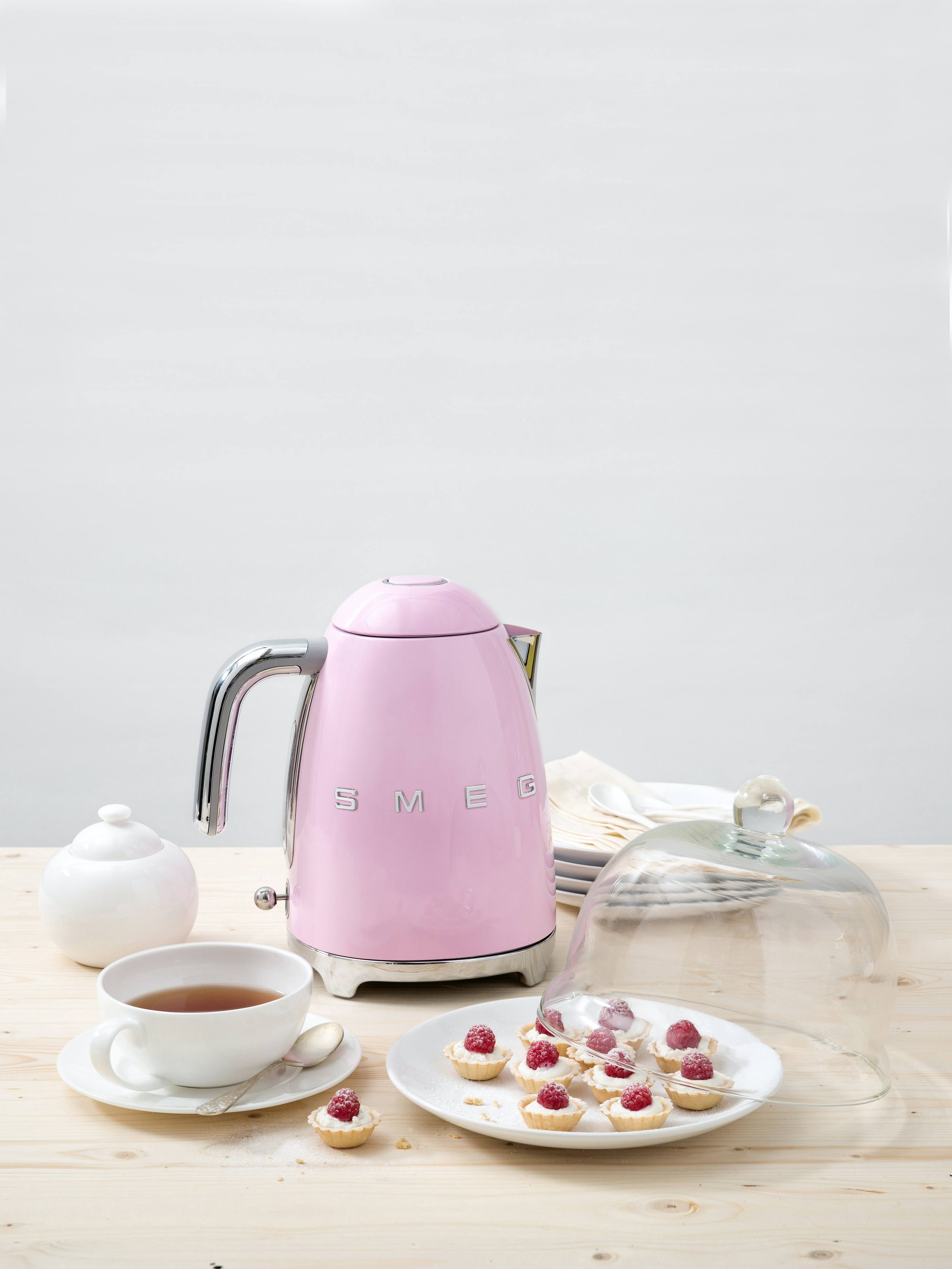 Smeg 50&s Retro Style Pink Electric Kettle