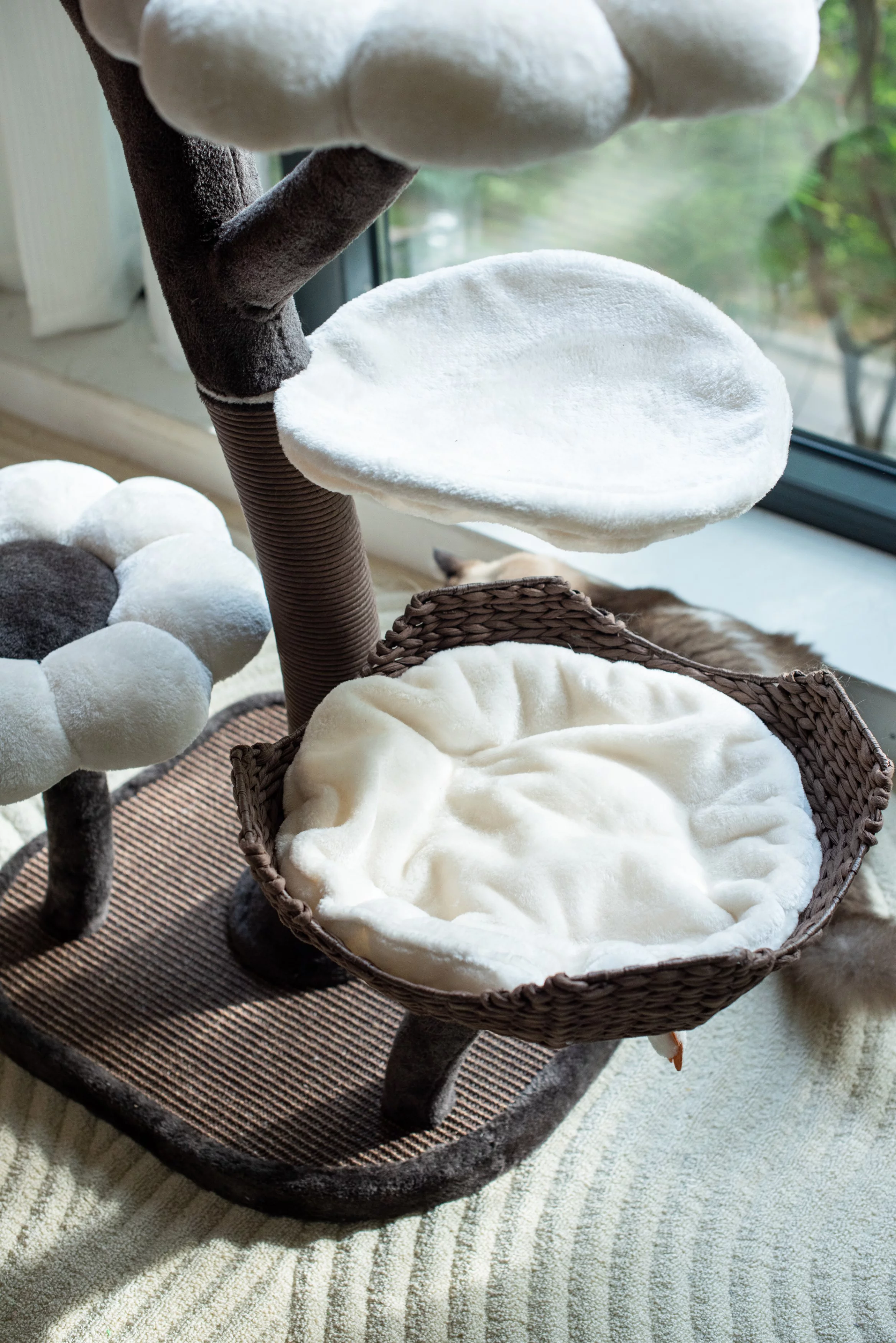 Catry 59" Natural Blossom Flower Woven Tree Branches Large Cat Tree 6-Level Cat Tower w/ Hammock Foam-Padded Perches Basket for Large Adult Cats Play House Indoor Climbing Modern Cat Furniture