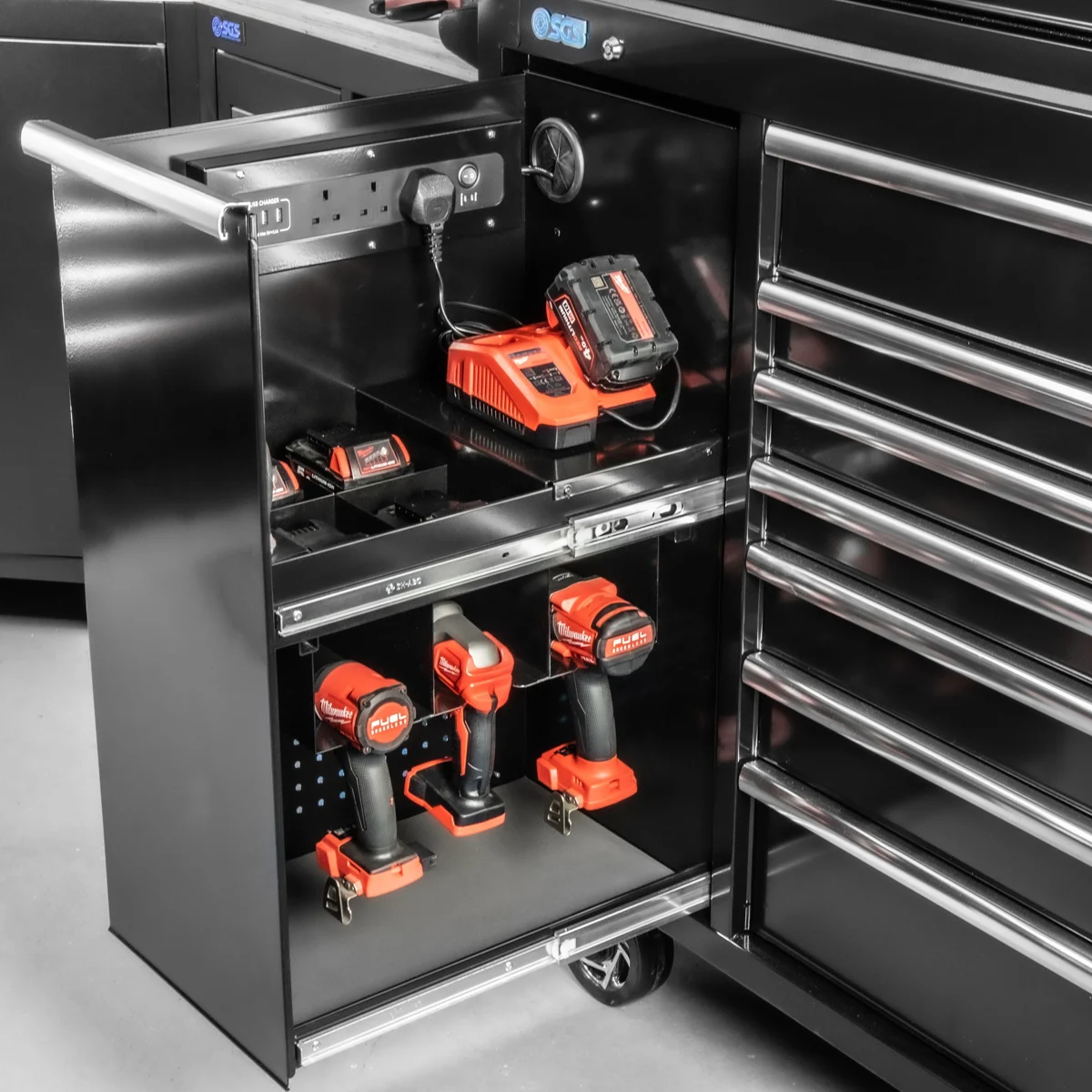 SGS 72in 15 Drawer Tool Chest and Roller Cabinet with Charging Points