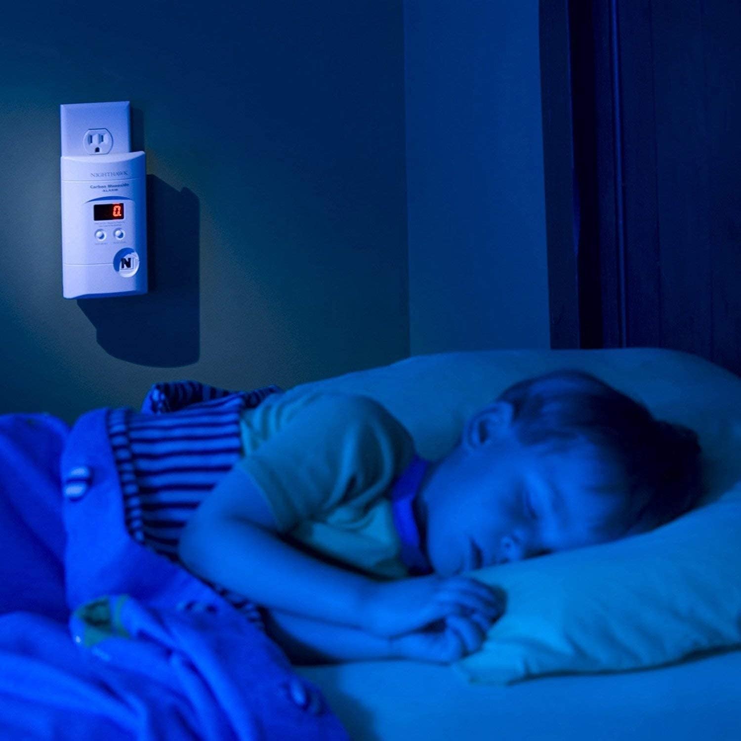 Kidde Nighthawk Carbon Monoxide Detector, AC-Plug-in with Battery Backup, Digital Display, Pack of 2