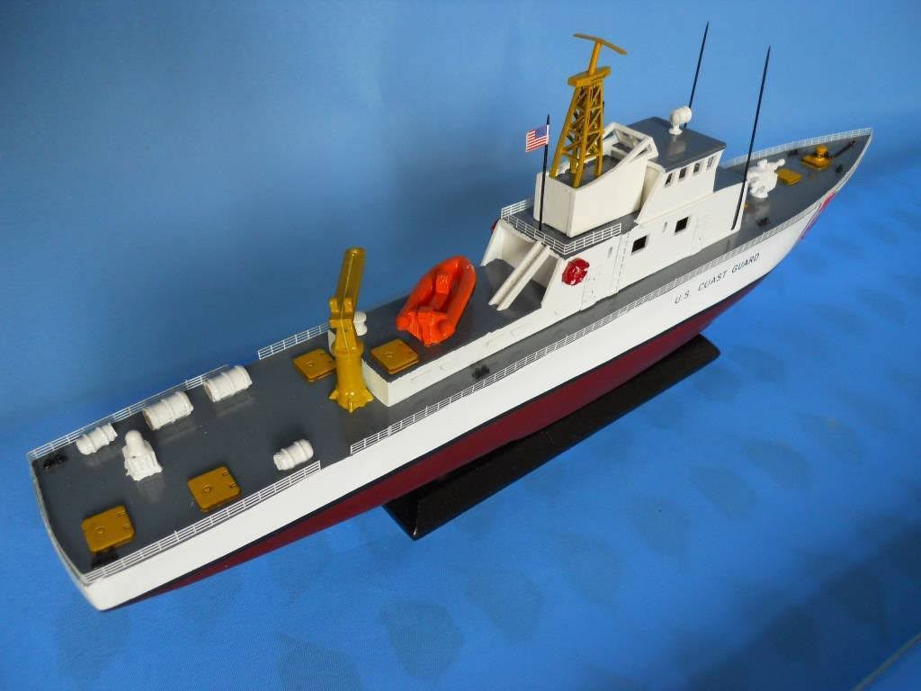 Hampton Nautical USCG Coastal Patrol Boat 18 - United States Wooden Model Boat - Limited Edition