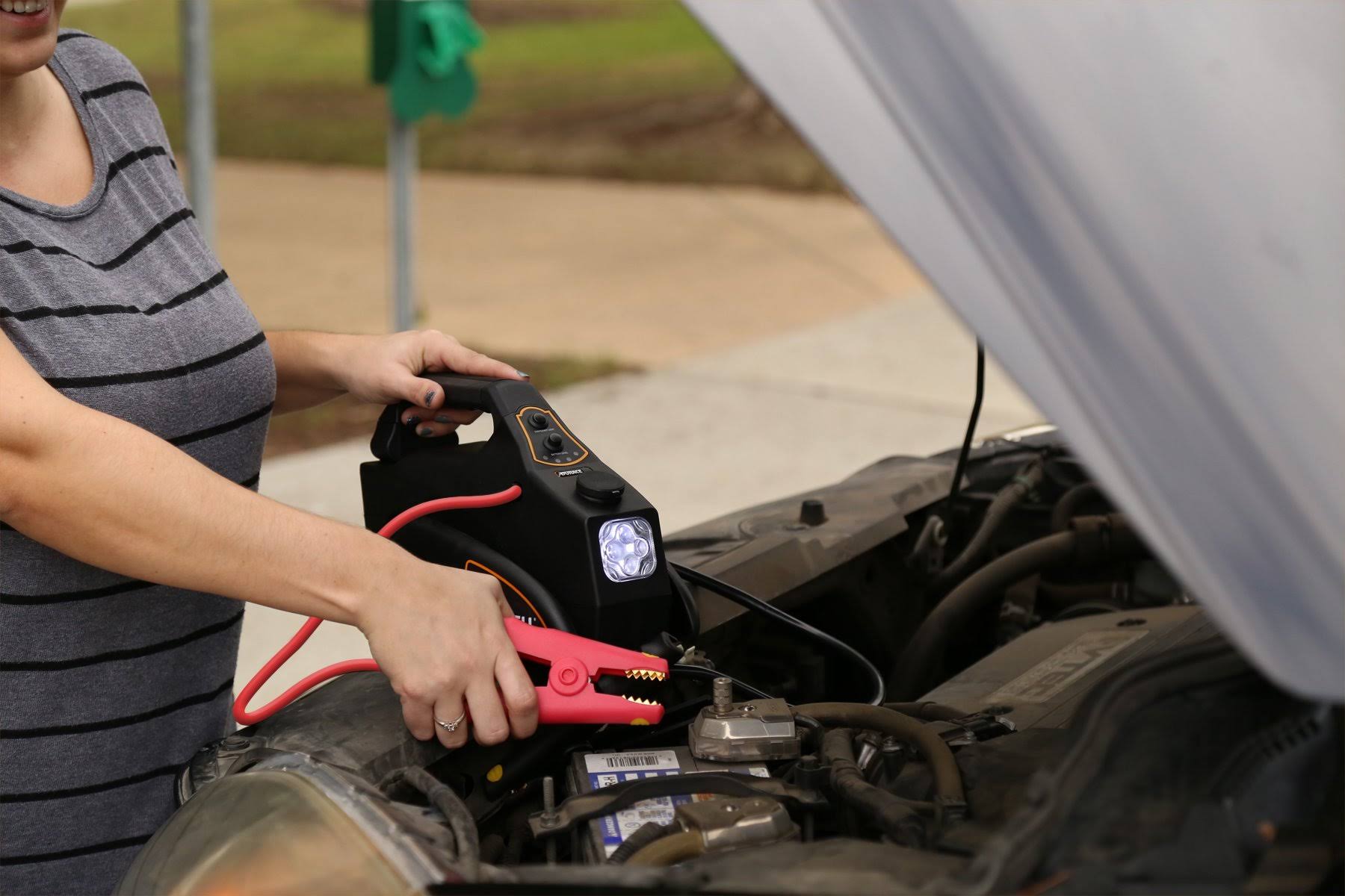 Duracell DRJS10 Portable Emergency Jumpstarter