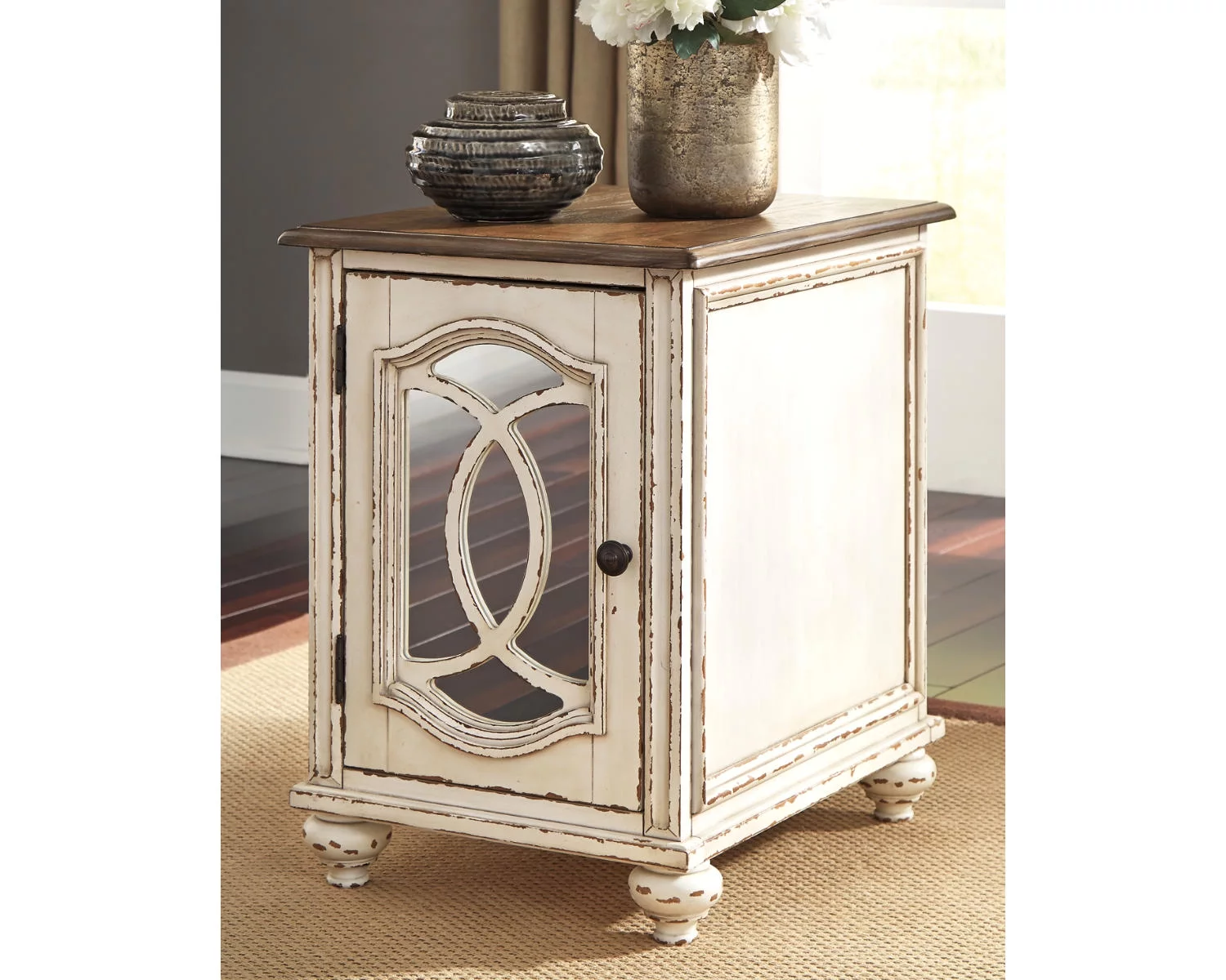 Signature Design by Ashley Casual Realyn Chairside End Table  White/Brown