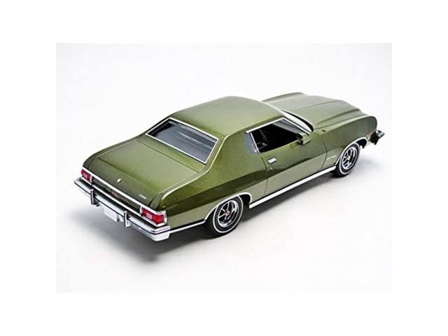 Greenlight Collectibles Artisan Collection 1976 Ford Gran Torino Metallic Vehicle (1: 18 Scale), Dark Green