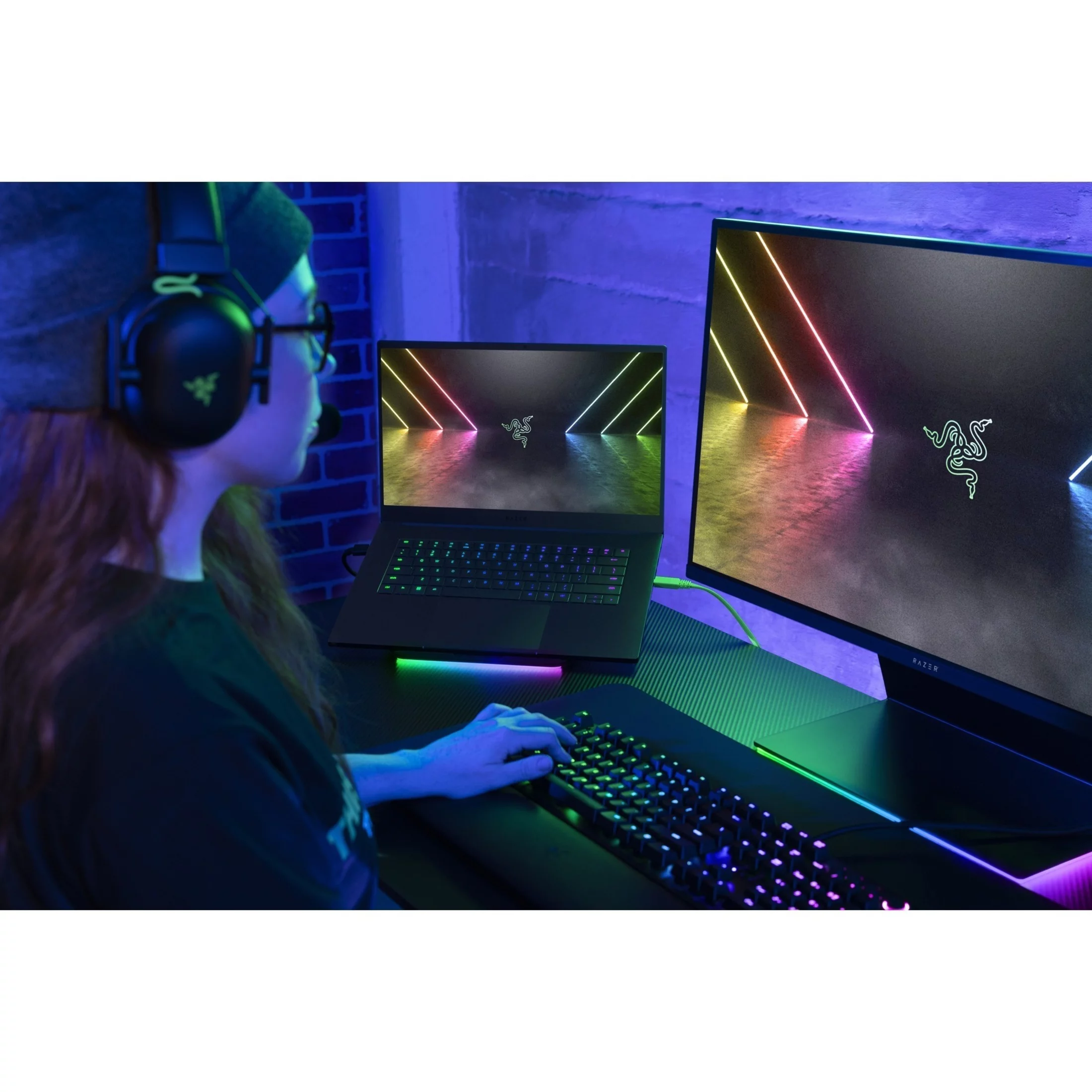 Razer Blade 15 Advanced Edition 15.6" 4K UHD Gaming Laptop, Intel Core i9 i9-12900H, NVIDIA GeForce RTX 3080 Ti 16 GB, 1TB SSD, Windows 11 Home