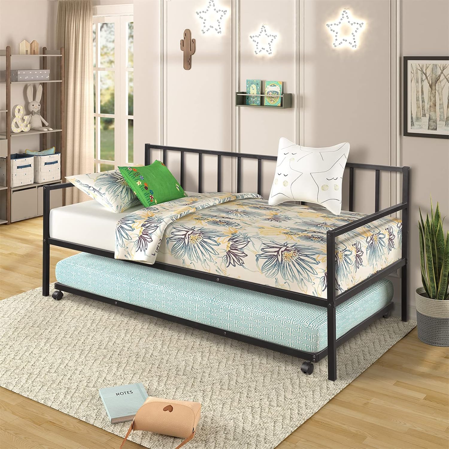 Metal Daybed with Trundle, Twin Size Day Bed Frame with Pullout Trundle, Heavy-Duty Daybed for Living Room Bedroom Kids Teens and Adults, Black