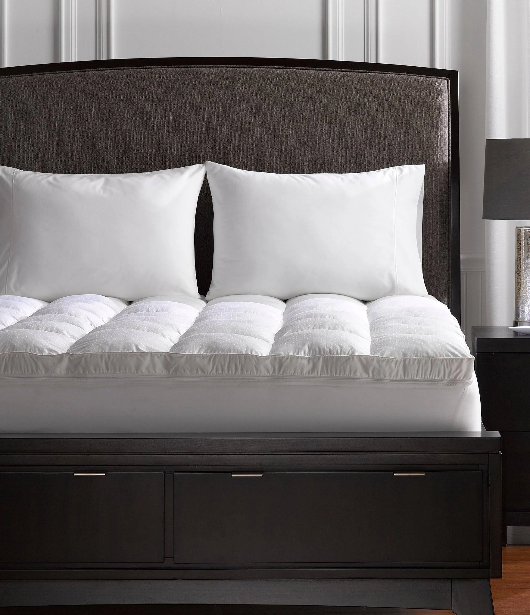 Southern Living Ultra Feathertrade 460-Thread-Count Mattress Topper - Queen