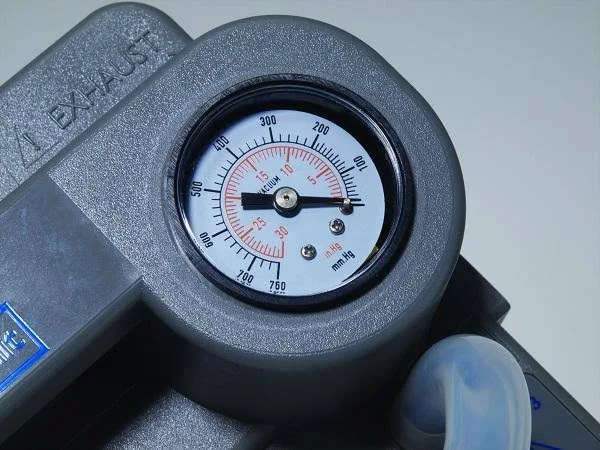 Devilbiss Healthcare 7305 Series Homecare Suction Unit with Internal Filter, battery, and Carrying Case