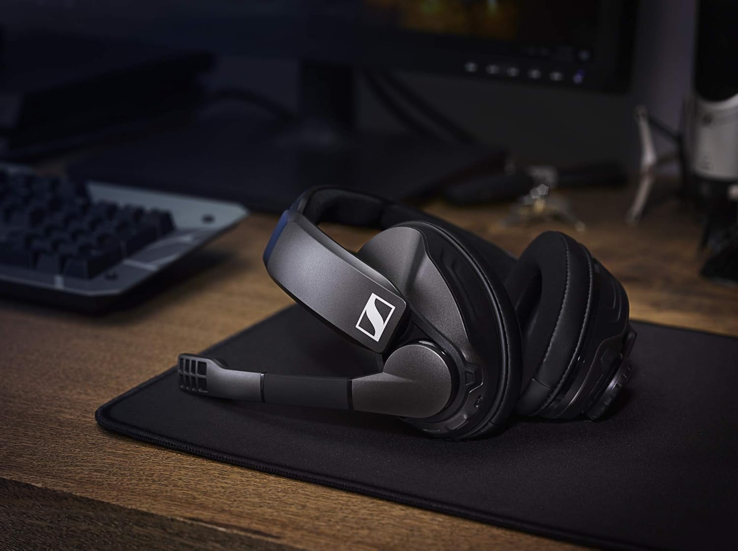 Sennheiser GSP 370 Over-Ear Wireless Gaming Headset, Low-Latency Bluetooth,Noise-Cancelling Mic, Flip-to-Mute, Audio Presets - PC, Mac, Windows, and PS4 Compatible - Black