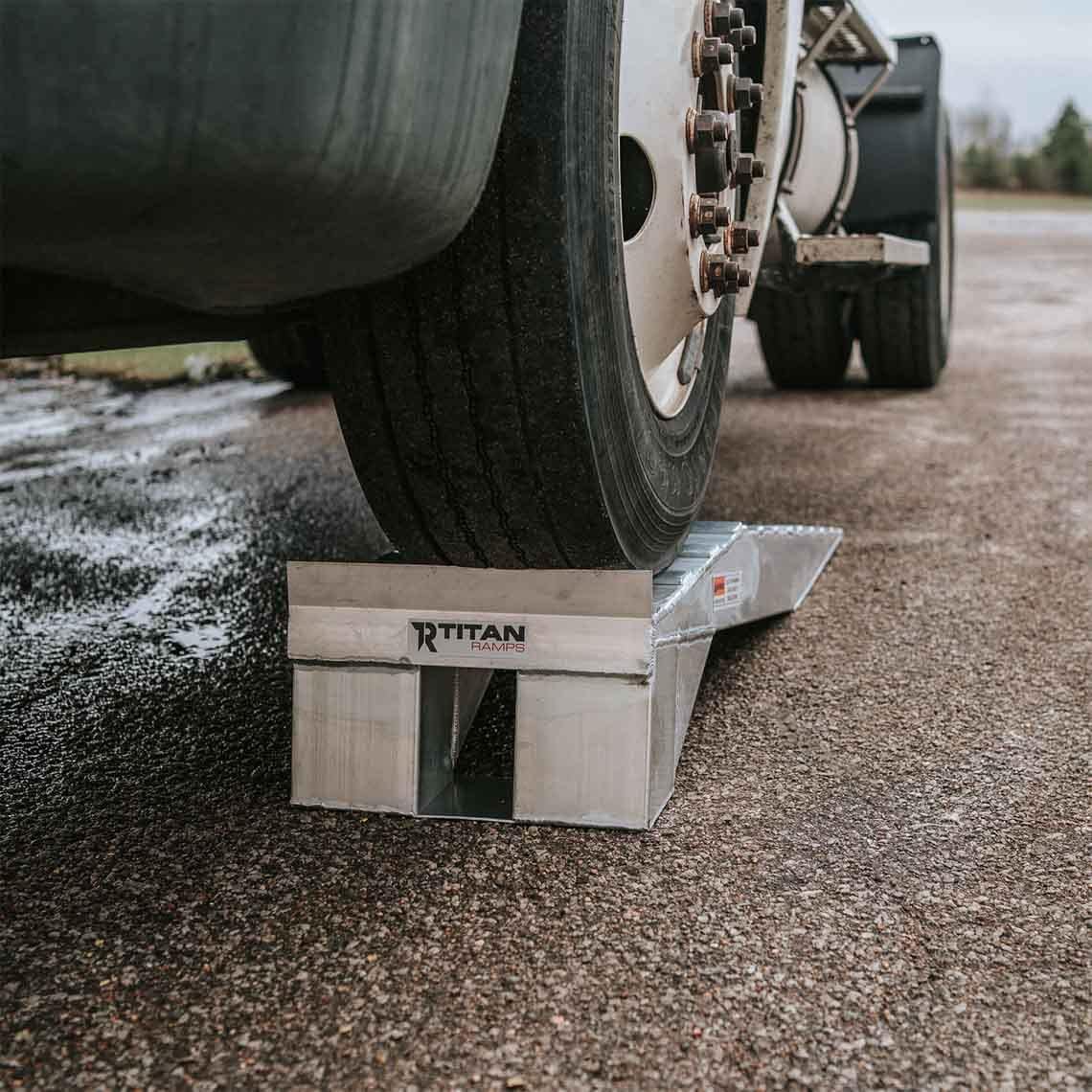 Titan Ramps Heavy Duty Aluminum Semi Truck Riser Ramp 20,000 LB Capacity