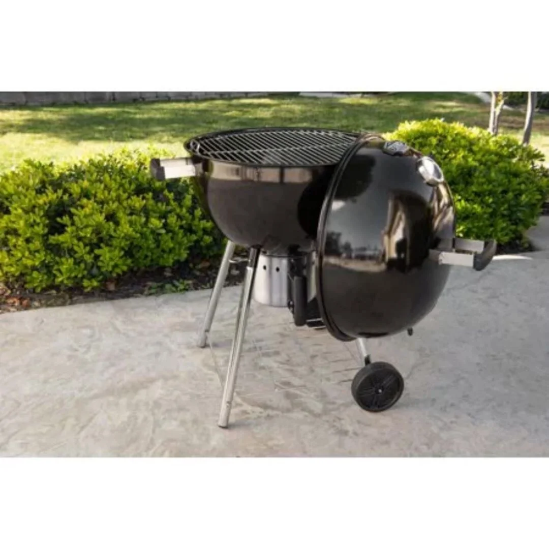 Premium kettle charcoal grill