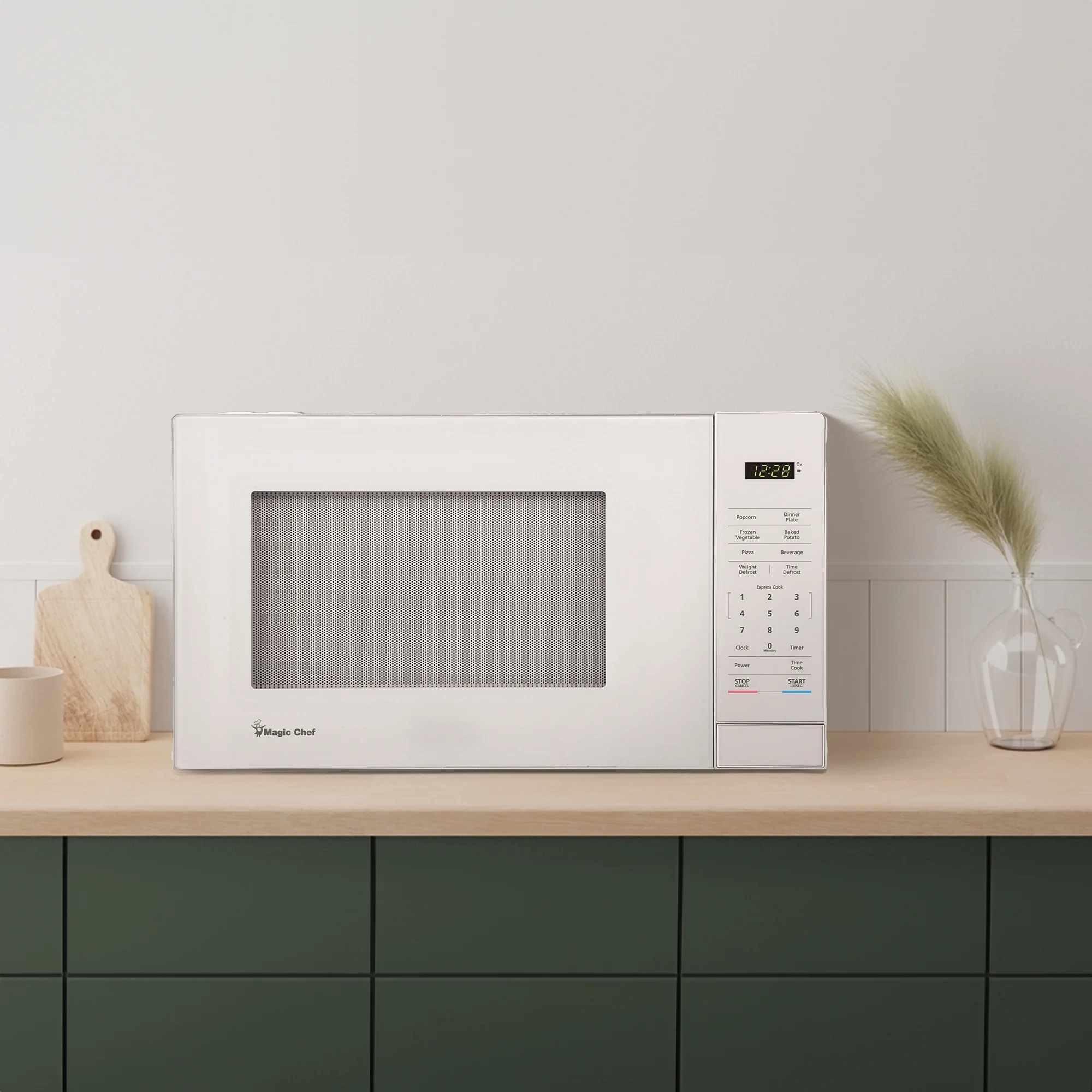 Magic Chef MC110MW Countertop Microwave Oven, 1,000 Watts, White