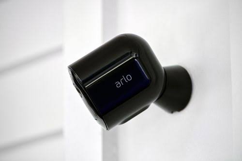 Arlo - Pro 3 Indoor/Outdoor 2K HDR Wire Free Security Camera - Black