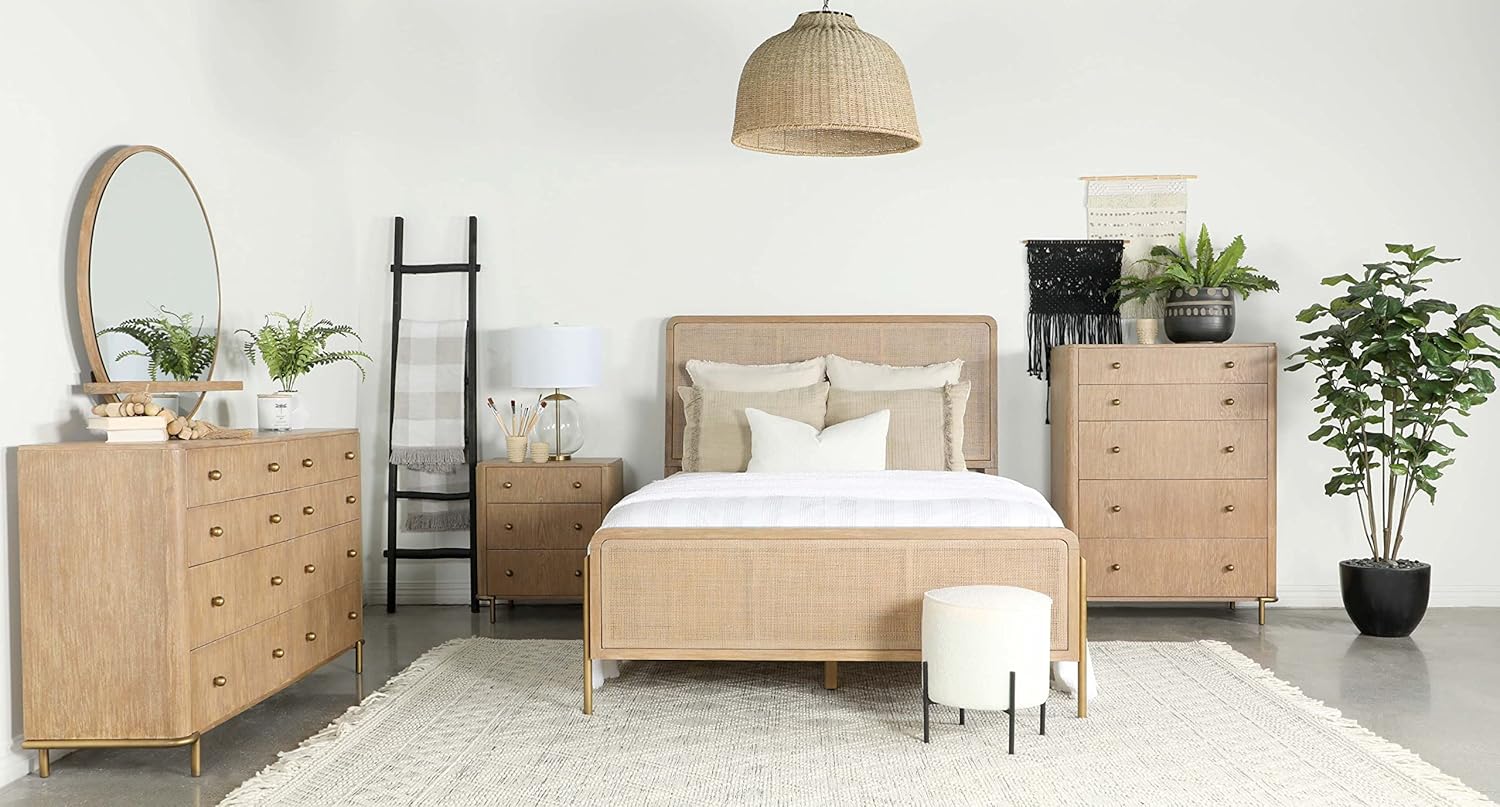 Coaster Home Furnishings Arini 8-drawer Dresser Sand Wash