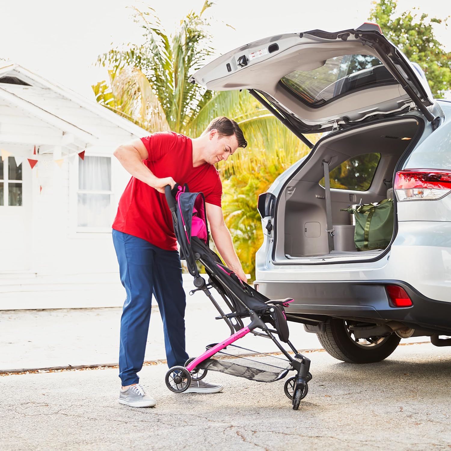 Disney Minnie Mouse Teeny Ultra Compact Stroller, Let's Go Minnie!