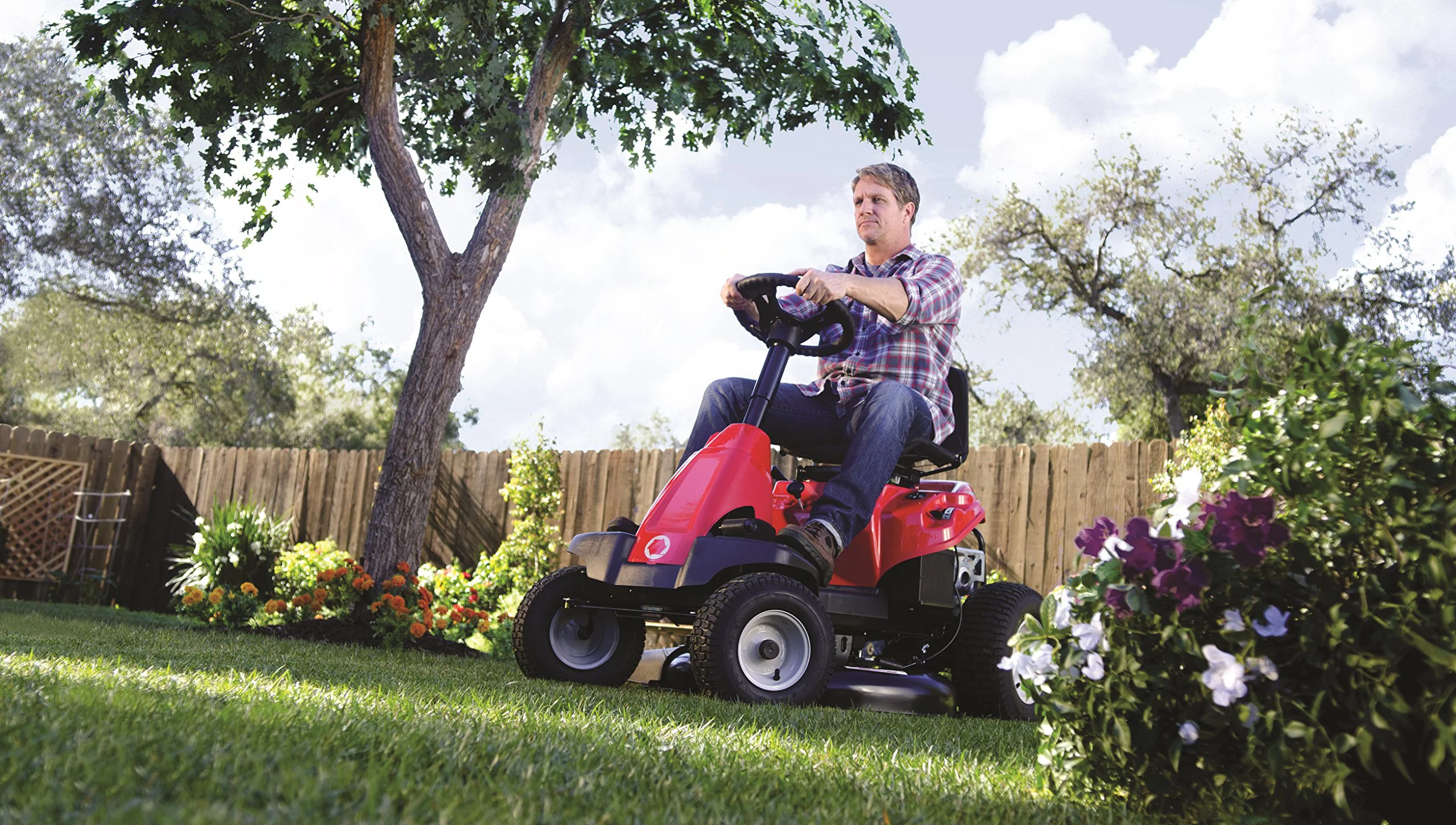Troy-Bilt TB30 Neighborhood Lawn Tractor