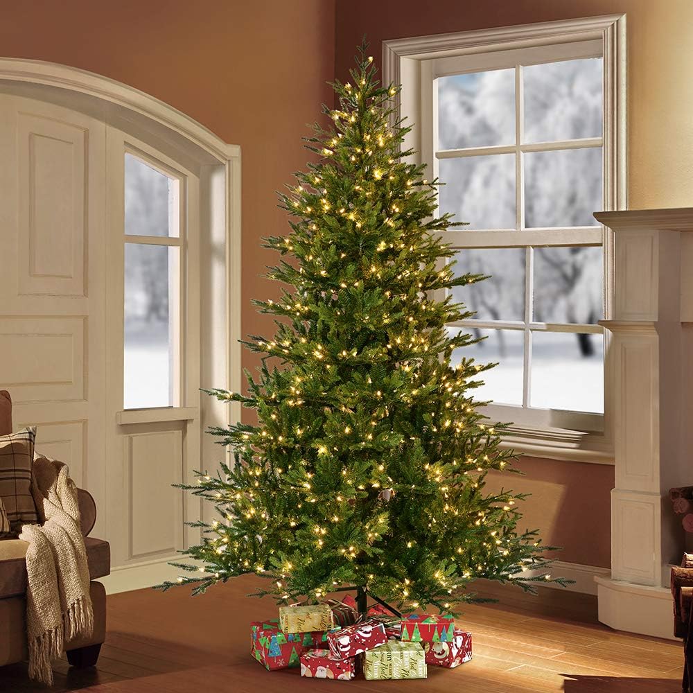 Puleo International 7.5 Foot Pre-Lit Balsam Fir Artificial Christmas Tree with 800 Clear Lights