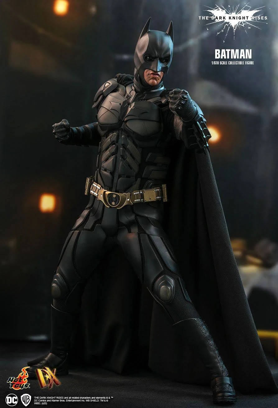The Dark Knight Rises Batman Sixth Scale Figure (PREORDER)