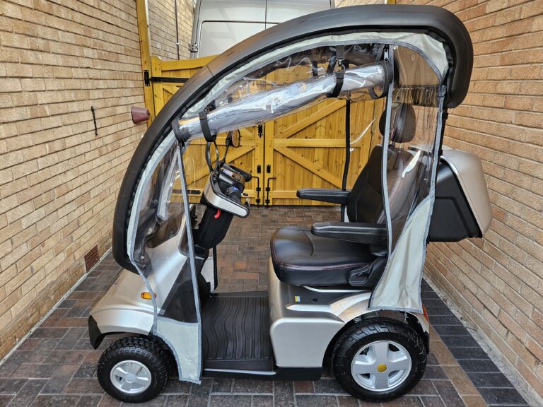 TGA BREEZE S4 MOBILITY SCOOTER WITH CANOPY
