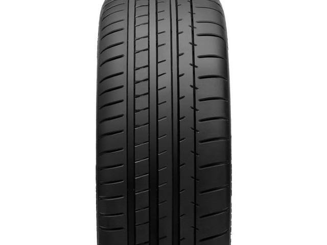 Michelin Pilot Super Sport Tire 245/40ZR19