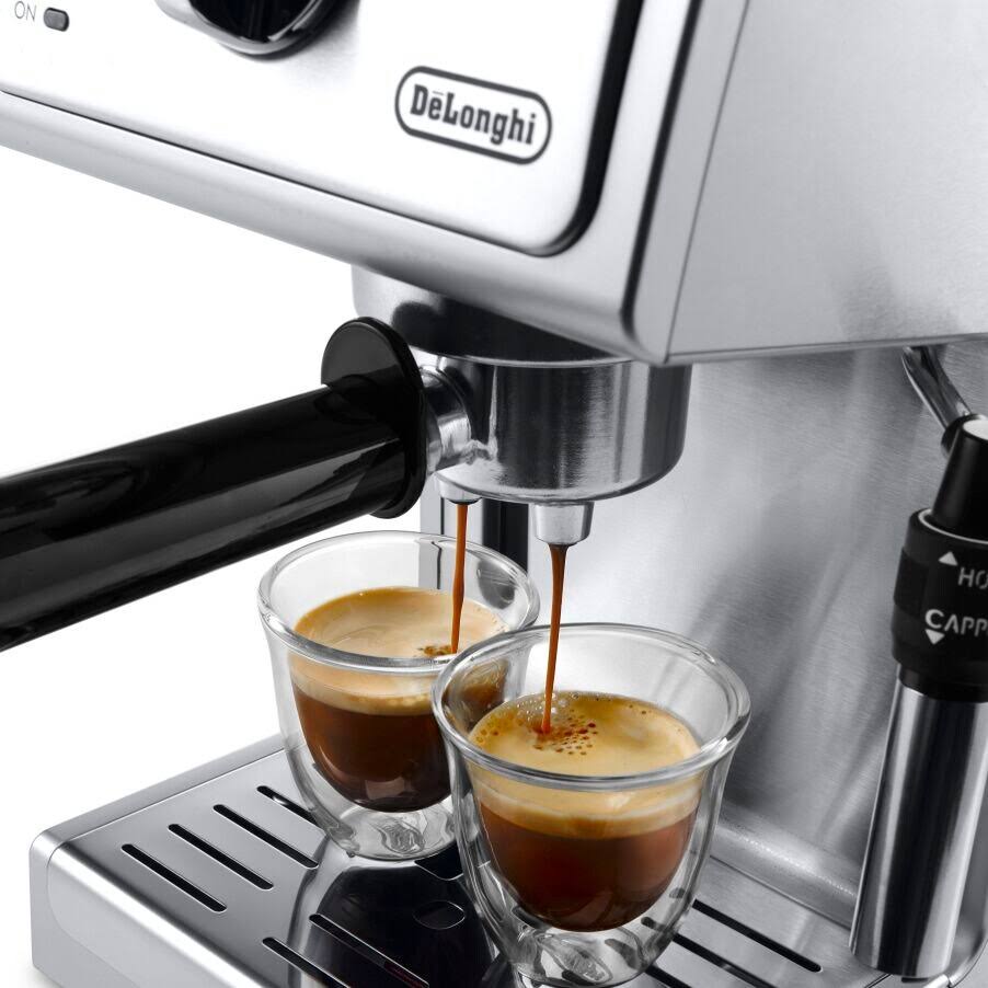 Delonghi 15-Bar Pump Espresso u0026 Cappuccino Machine