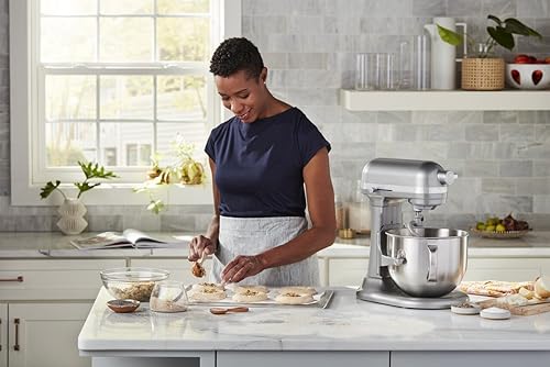 KitchenAid® 7 Quart Bowl-Lift Stand Mixer, Cast Iron Black