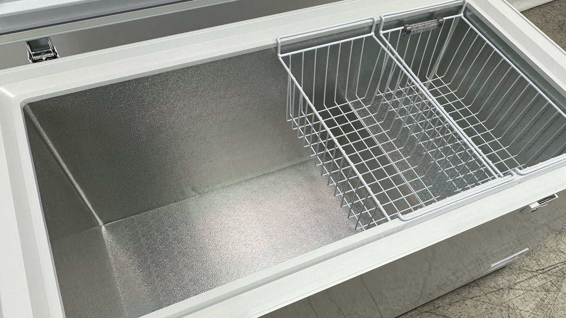 50 inch Chest Freezer 13 cu ft Commercial Freezer Kitchen Frezzer XF-402