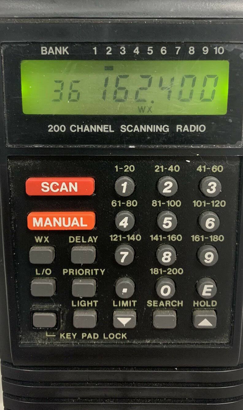 Uniden Bearcat Bc200xlt 200 Channel Handheld Police Scanner Charger C