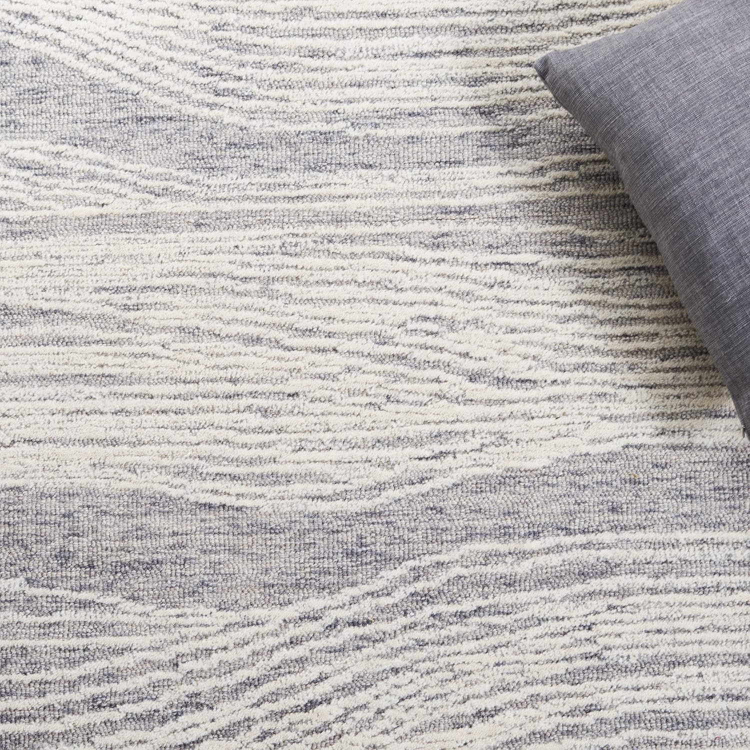 SAFAVIEH Metro Collection Area Rug - 8' x 10', Grey & Ivory, Handmade Modern Wool, Ideal for High Traffic Areas in Living Room, Bedroom (MET995F)