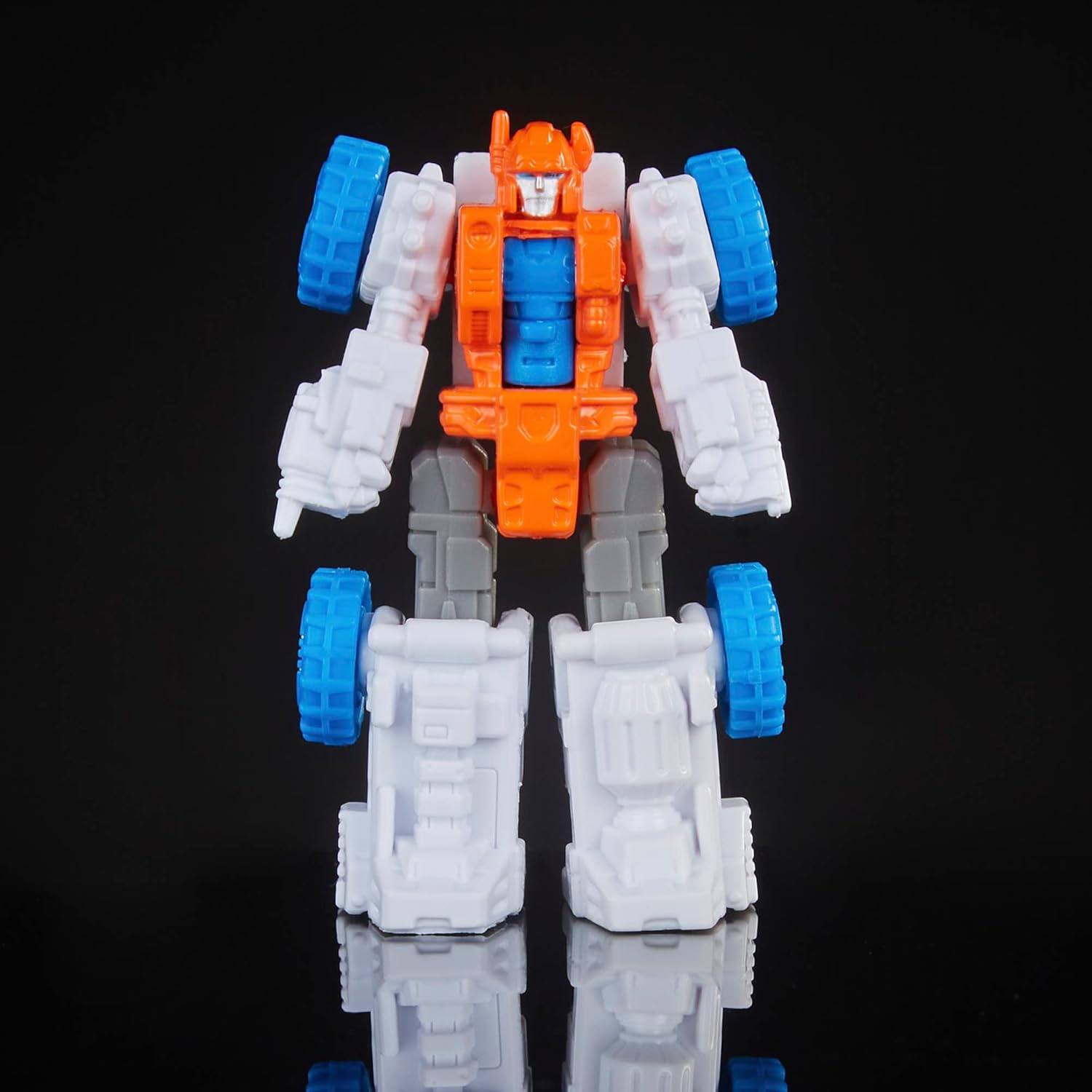 Transformers Generations Selects Legacy Evolution 24 Inch Titan Class Classic Transformers Guardian Robot and Lunar-Tread Action Figure with Hasbro Trademark