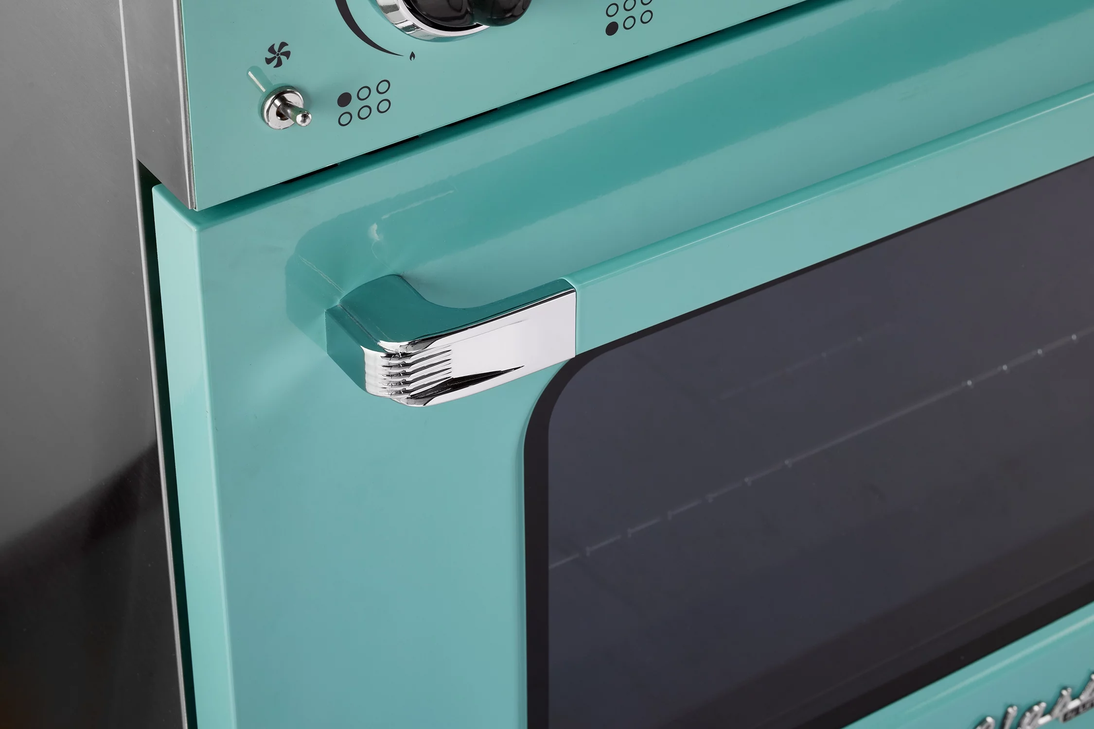 Unique Classic Retro 36" 5.2 cu/ft Freestanding Pro-Style Gas Range with Convection Oven and Sealed Burners