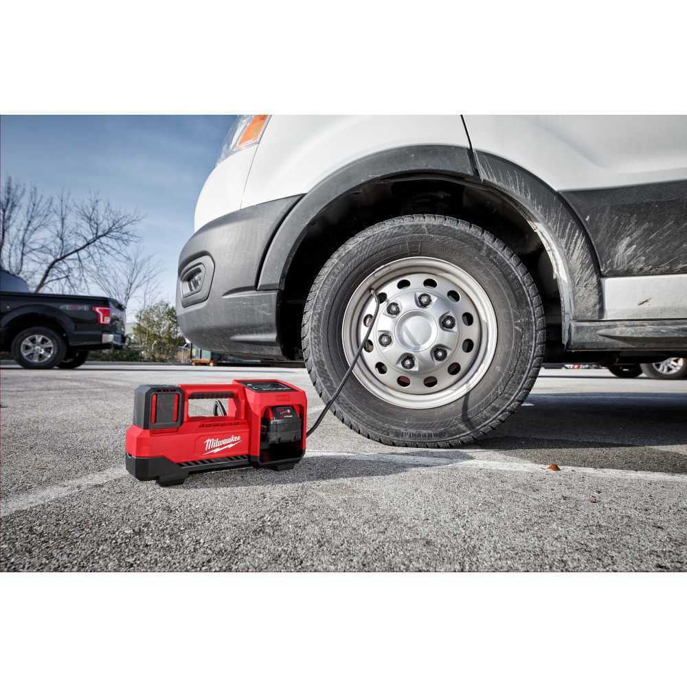 Milwaukee 2848-20 M18 Cordless Compact Tire Inflator (Tool Only)