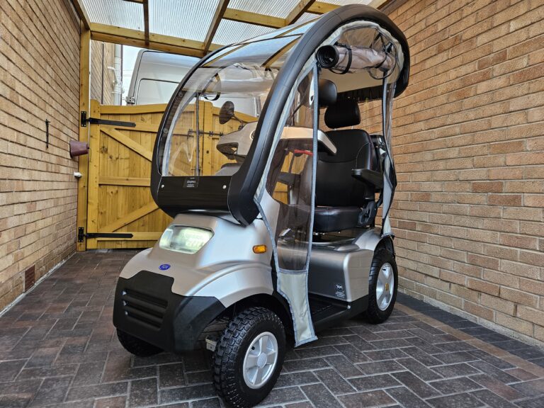 TGA BREEZE S4 MOBILITY SCOOTER WITH CANOPY