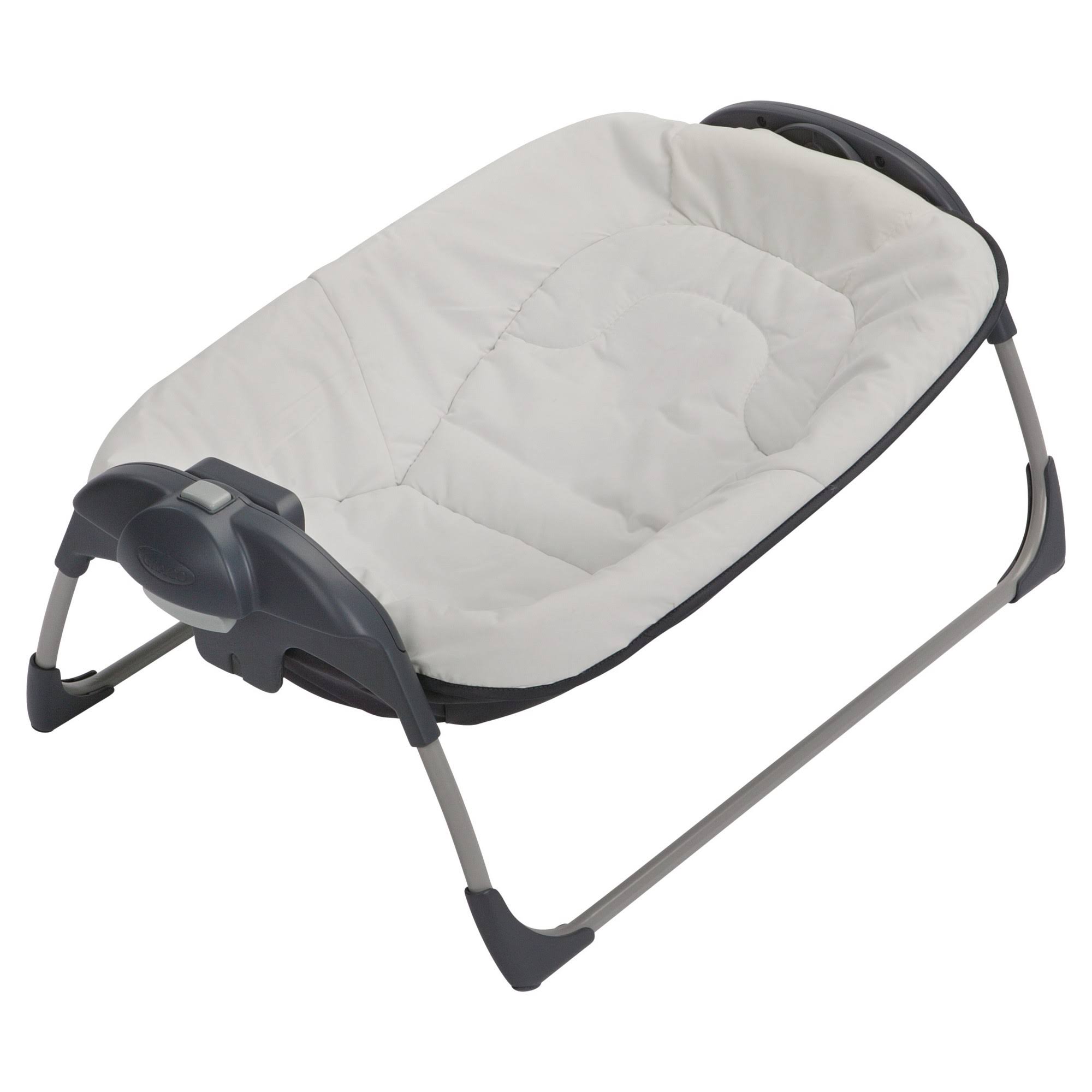 Graco Pack &N Play Playard Portable Napper and Changer, Affinia