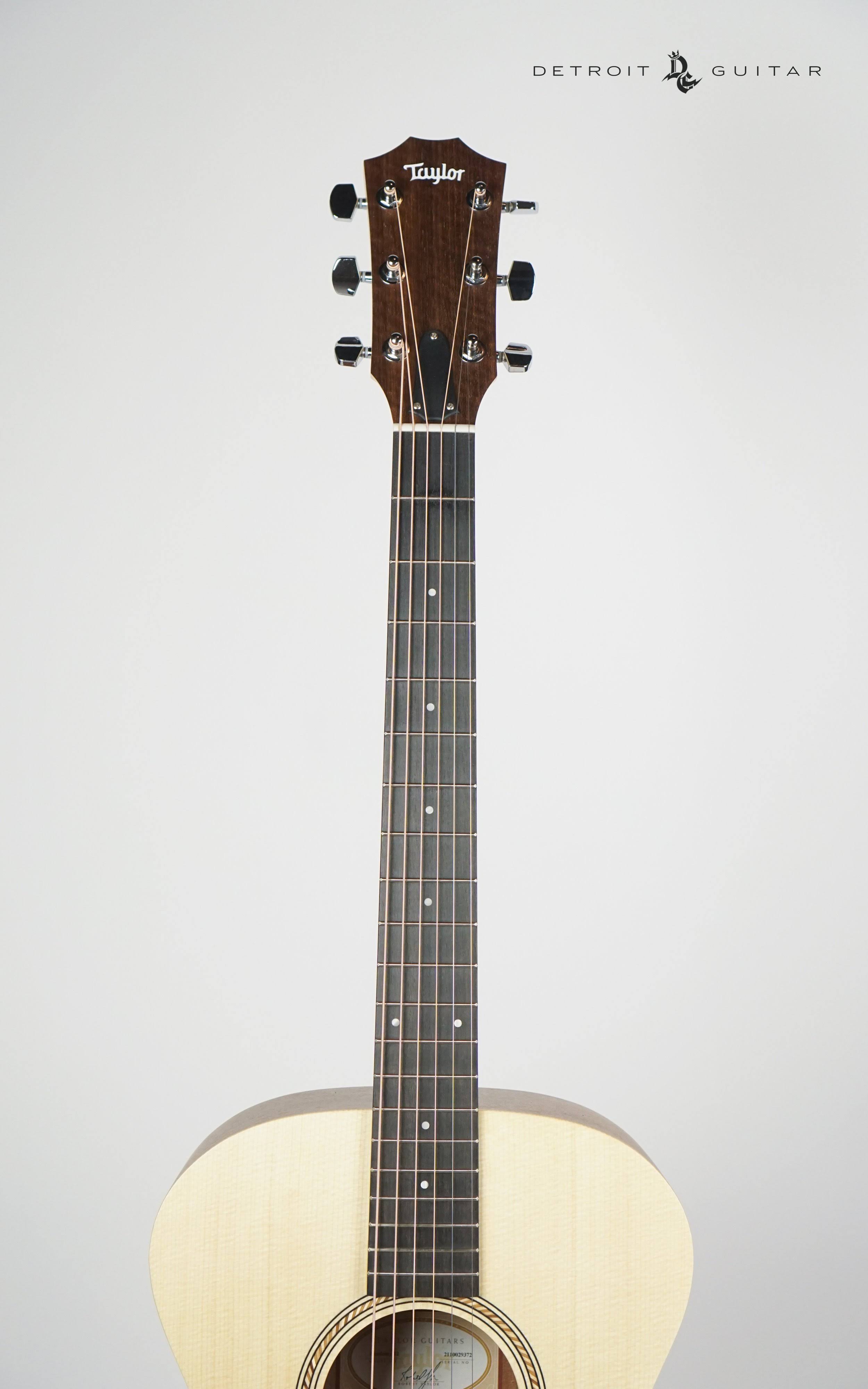 Taylor Academy 12 Grand Concert Acoustic Guitar