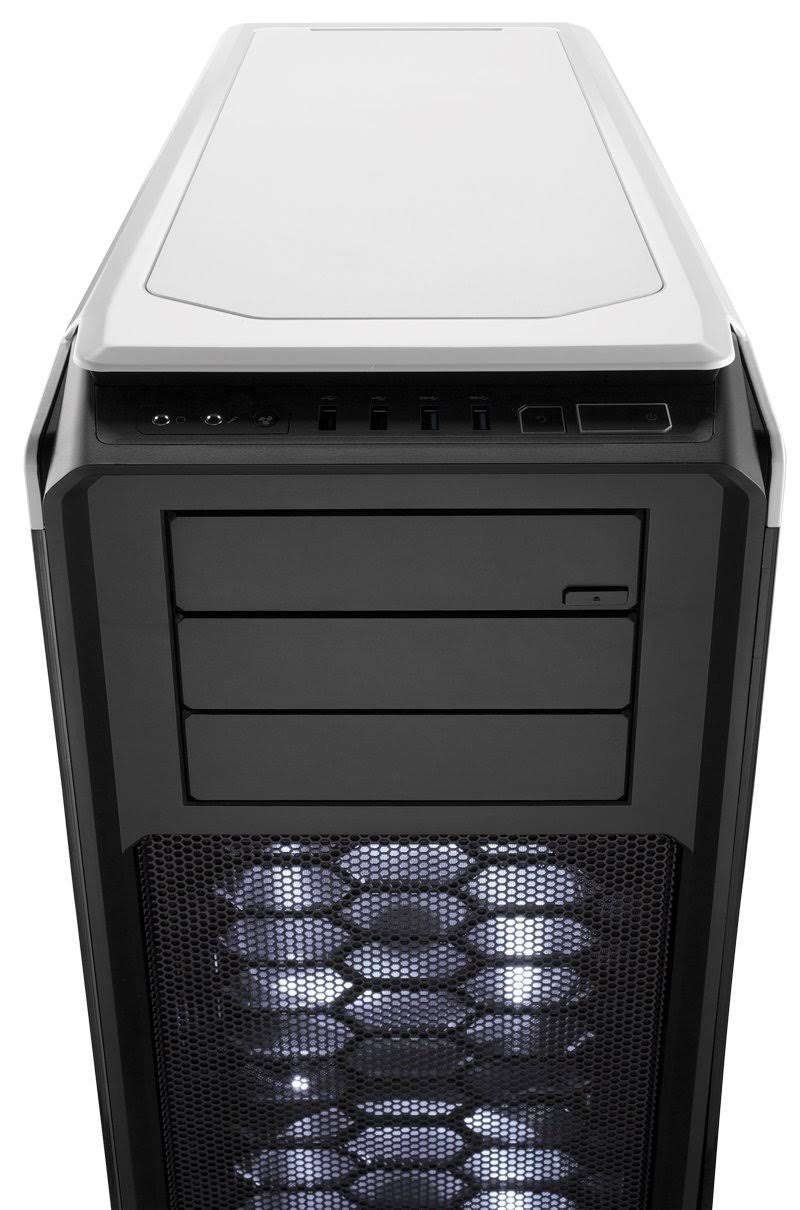 Corsair Graphite Series 760t Full Tower Windowed Case - White