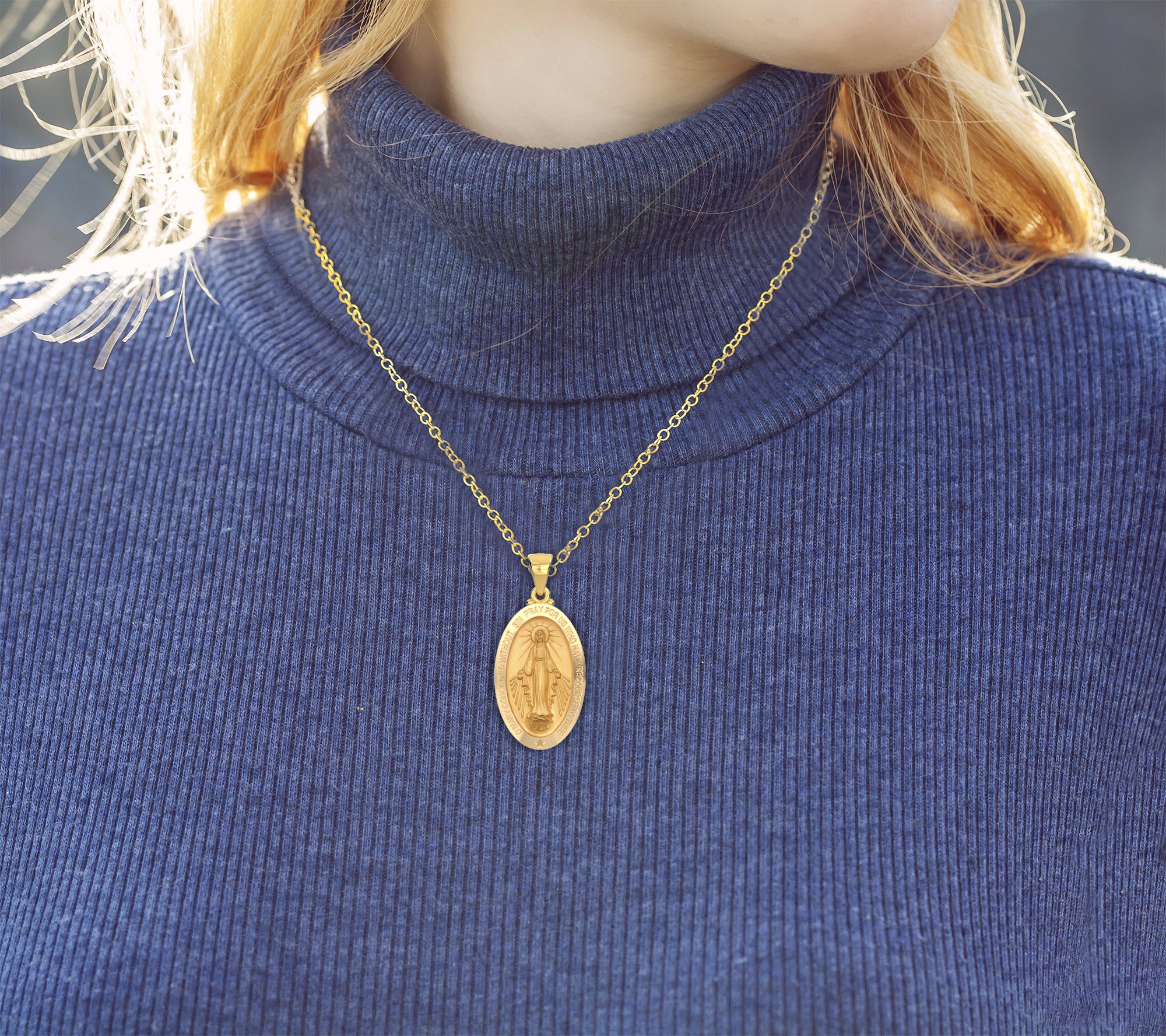 Ladies 14K Yellow Gold Miraculous Virgin Mary Hollow Oval Polished Pendant Necklace, 26mm